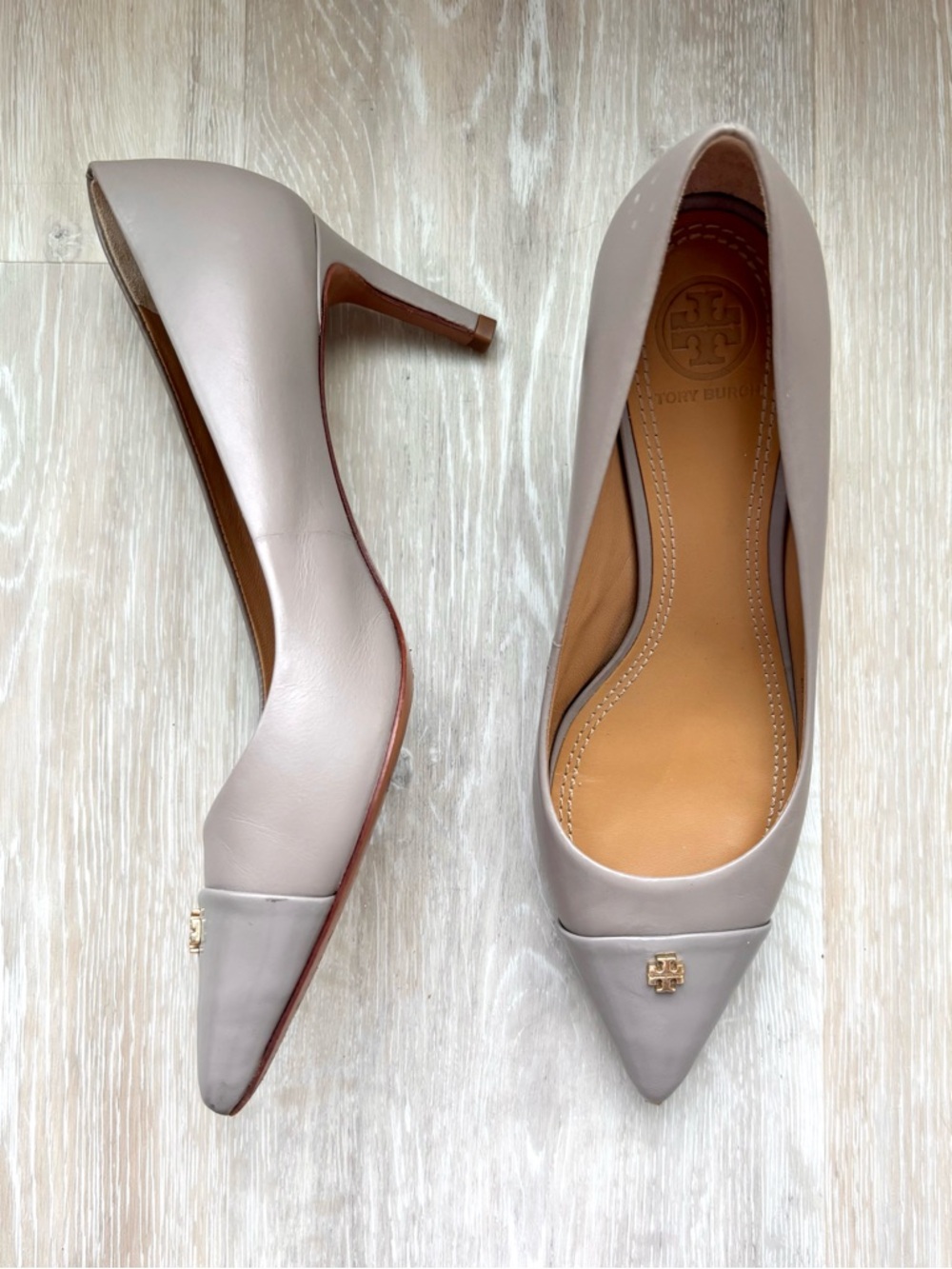 Tory Burch Fairfold 65MM Pointed Toe Pumps in Dust Storm - Size 6.5 - Picture 6 of 10